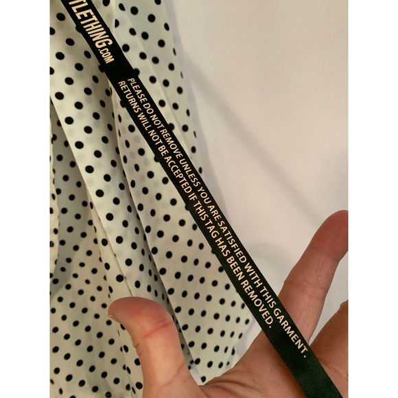 Pretty Little Thing  Size 8 Black/White Polka Dot Wrap Style Skirt NWT - Picture 2 of 7